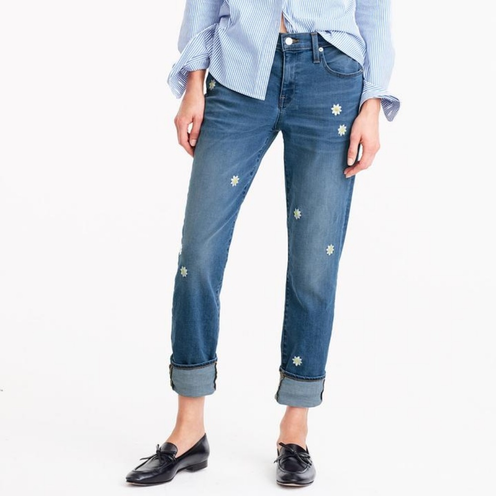 NWT Cute for Summer Boho Daisy Embroidery Jeans